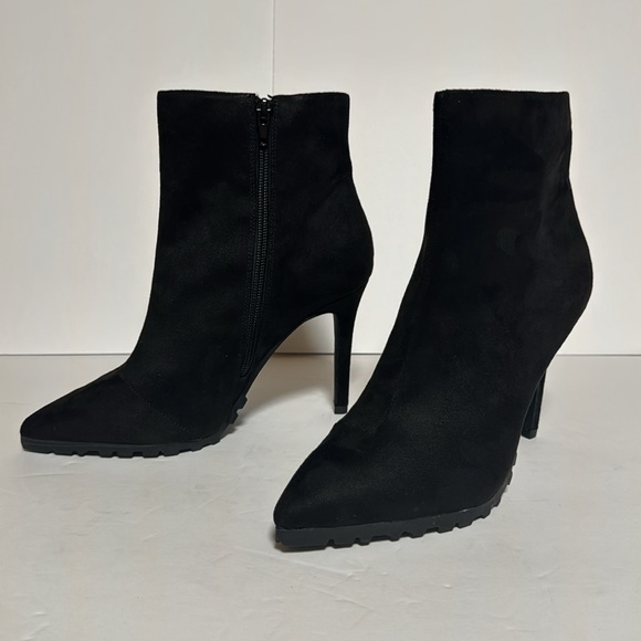 Thalia Sodi, Rhodes, Black Ankle Booties Faux Suede - Picture 8 of 10